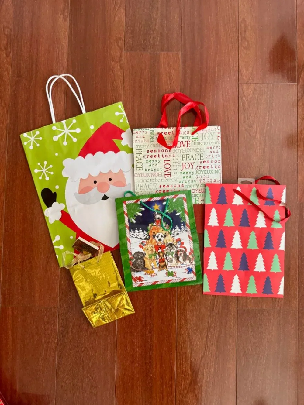 HOLIDAY Gift Bag/Box Assortment - 14 Gift Bags + 1 Gift Box